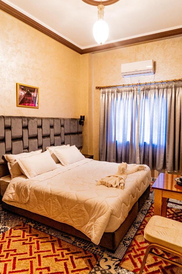 Hotel La Vallee Des Kasbahs Chez Ilyas Тингир Экстерьер фото