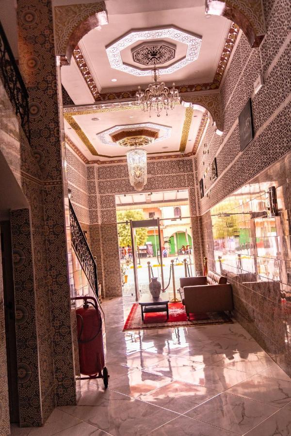 Hotel La Vallee Des Kasbahs Chez Ilyas Тингир Экстерьер фото