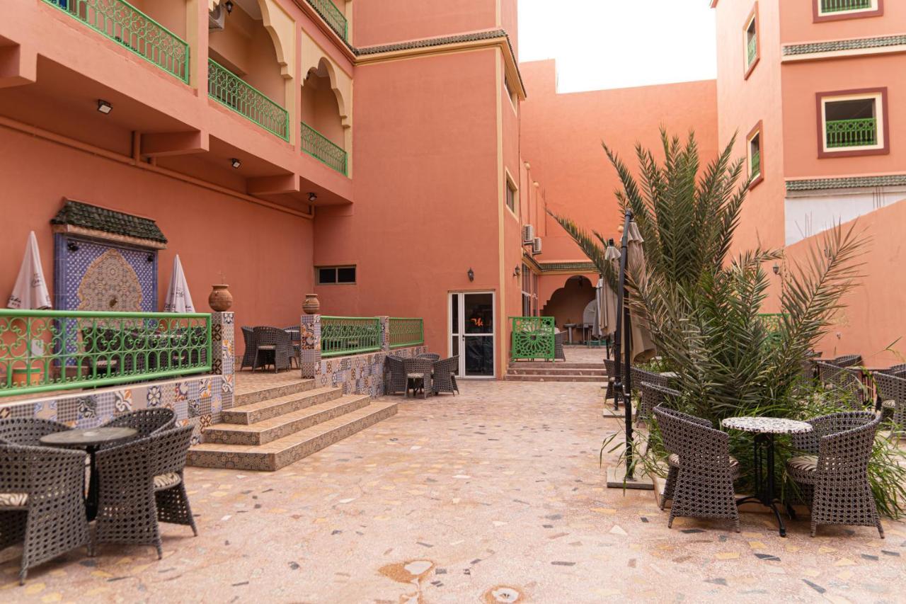 Hotel La Vallee Des Kasbahs Chez Ilyas Тингир Экстерьер фото