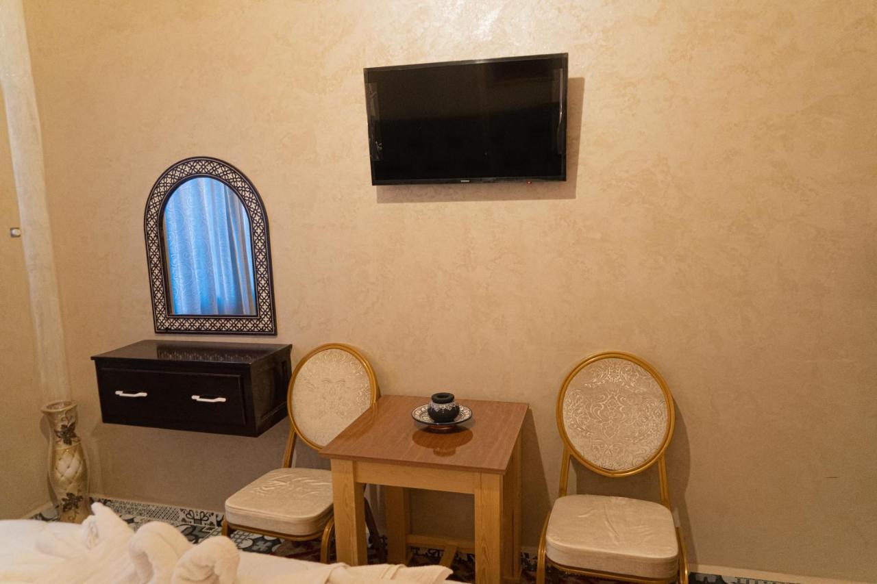 Hotel La Vallee Des Kasbahs Chez Ilyas Тингир Экстерьер фото