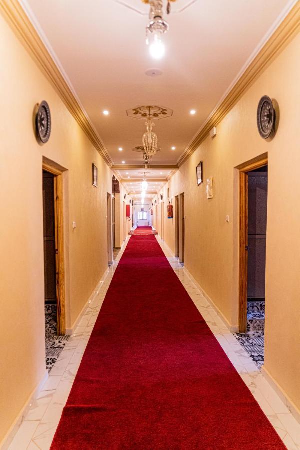 Hotel La Vallee Des Kasbahs Chez Ilyas Тингир Экстерьер фото